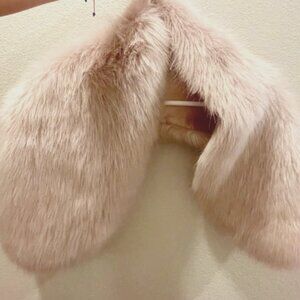Coco + Carmen Blush Faux Fur Shawl Satin Lined NWT
